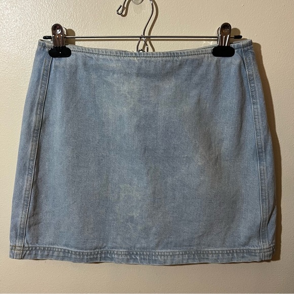BDG Urban Outfitters Cotton Light Wash Mini Denim Skirt M - Picture 1 of 12